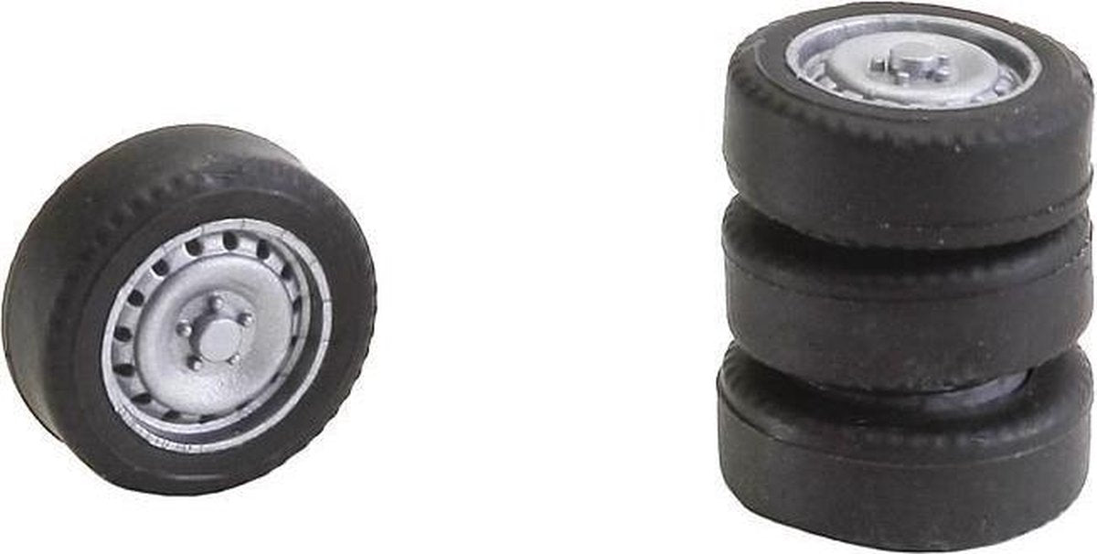 Faller - 4 banden en velgen voor Sprinter / T5