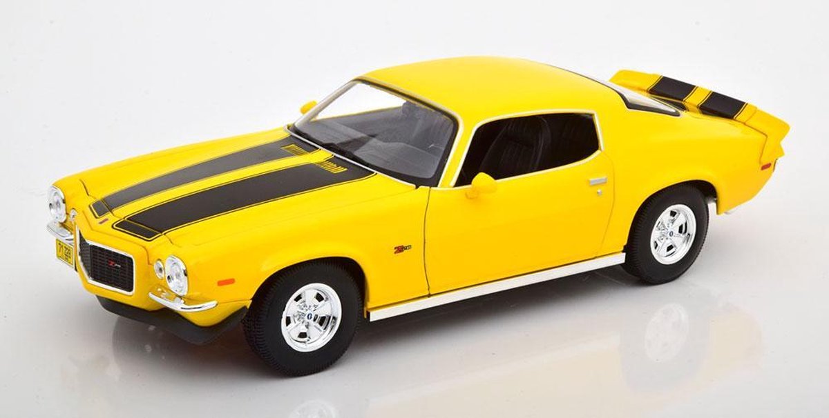 MAISTO Chevrolet CAMARO Z/28 1971 schaal 1:18