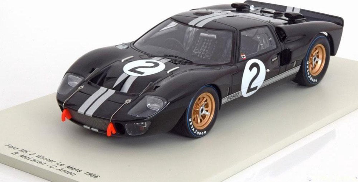 Ford GT40 MKII #2 Winner 24Hrs Le Mans 1966 McLaren/Amon Zwart 1-18 Spark ( Resin )