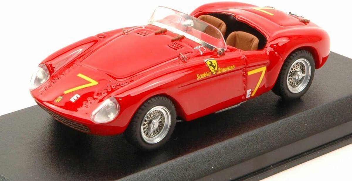 Ferrari 500 Mondial Spider #7 Santa Barbara 1955