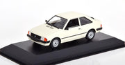 Ford Escort 1981 Witgrijs 1-43 Maxichamps