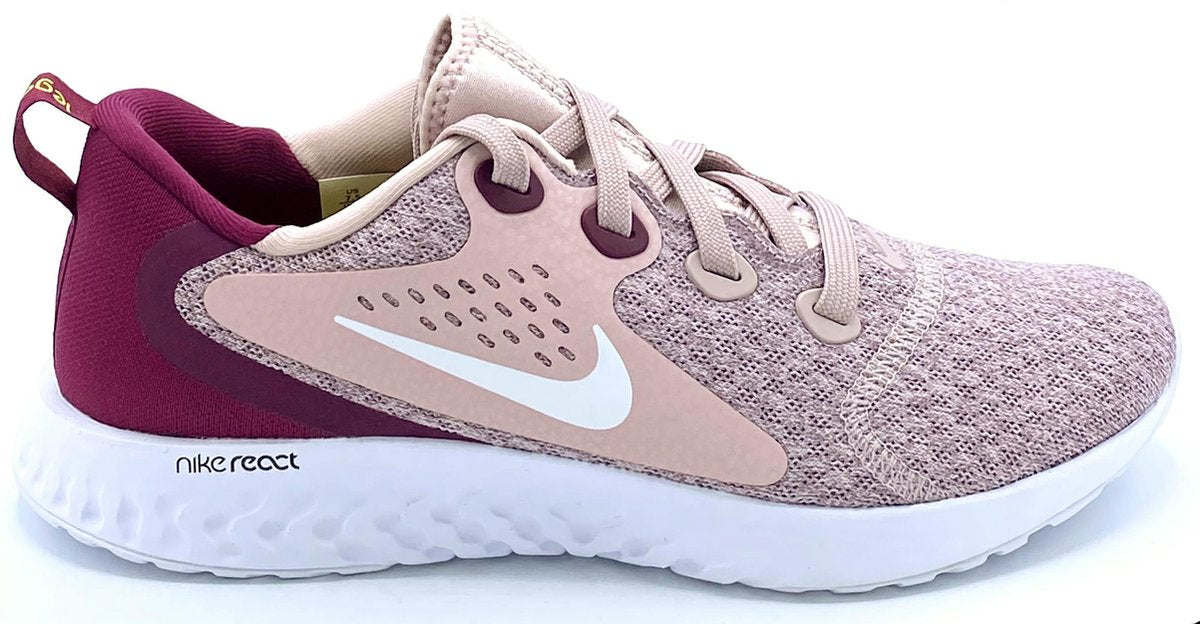 WMNS Nike Legend React - Plum Chalk/White/True Berry - Maat 38