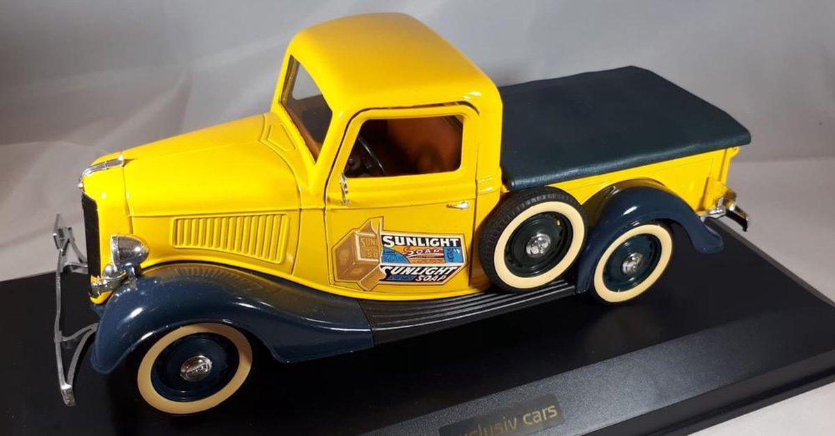 1936 Ford Pick-Up Truck "Sunlight Soap" 1/18 Showcase Model - Modelauto - Schaalmodel - Miniatuurauto