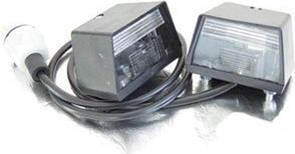 Nummerplaatverlichting PN 801 met ronde kabel ( 730 mm)met connector ( per stuk)