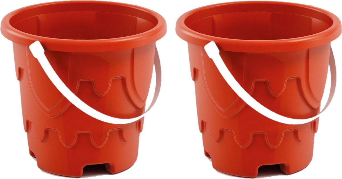 Set van 2x zandkasteel emmers/strandemmertjes rood 18 x 16 cm speelgoed - Zandbak emmer - Zandvormpjes - Zandkastelen bouwen