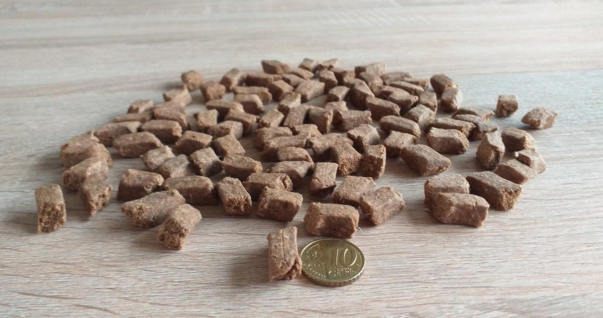 Paard trainer mini 100 gram - trainingssnack - voor de hond - 100% paard