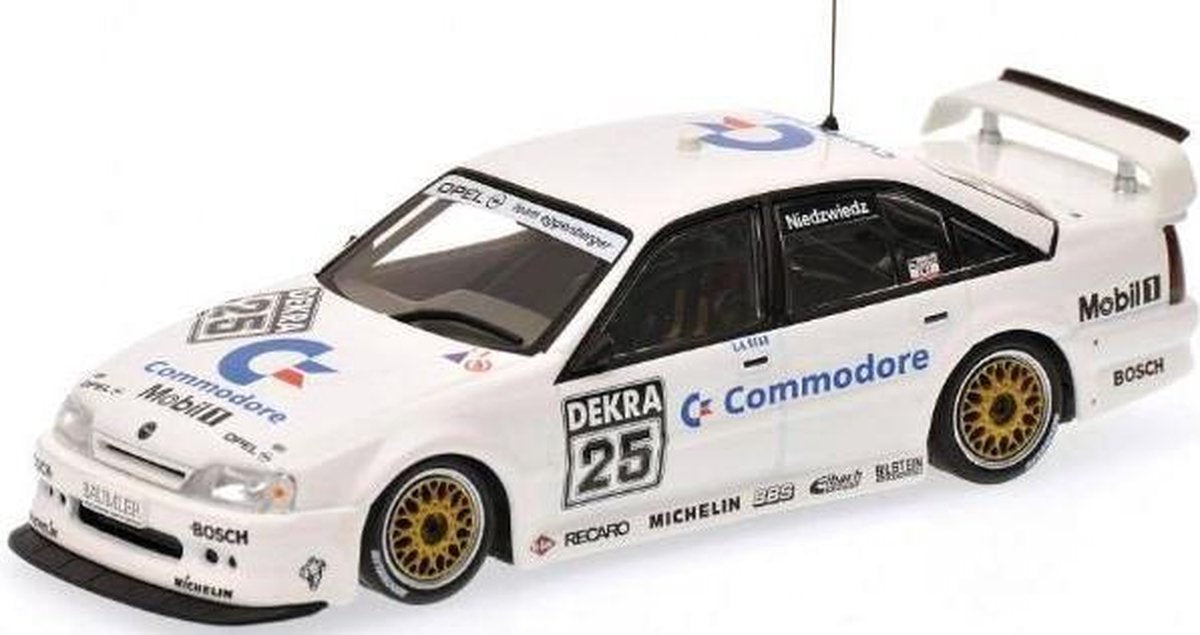 Opel Omega 3000 24V Klaus Niedzwiedz DTM 1991 - 1:43 - Minichamps