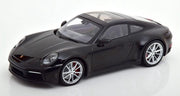 Porsche 911 (992) Carrera 4S Coupe 2019 Zwart 1-18 Minichamps Limited 304 Pieces