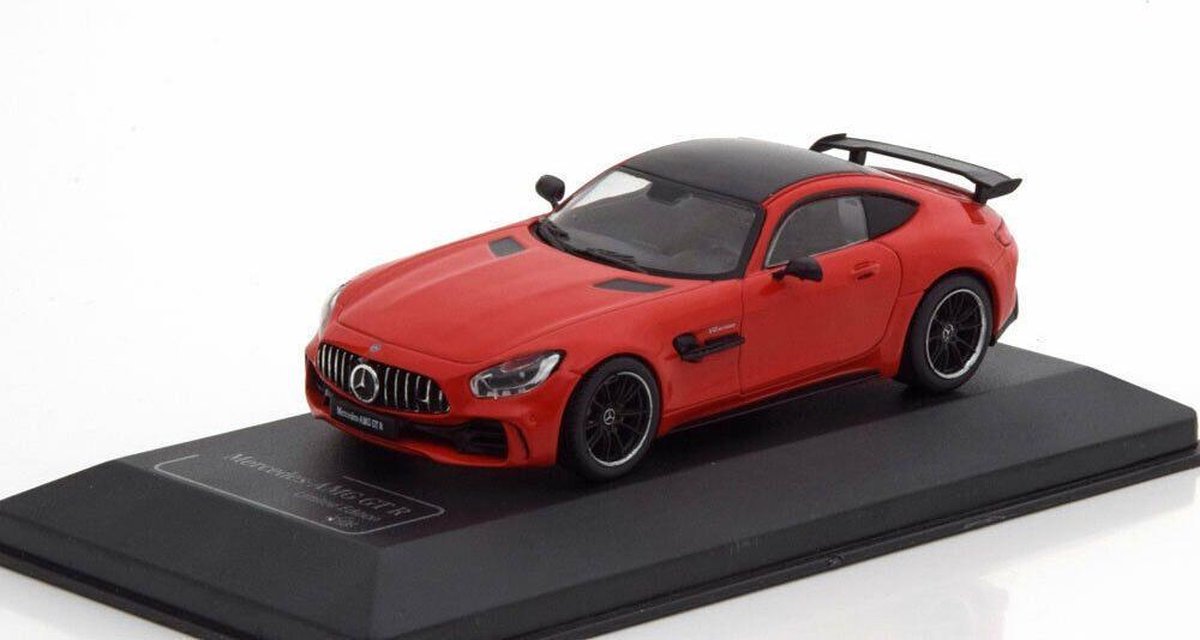 2017 Mercedes-Benz GT-R AMG V8 BiTurbo Red