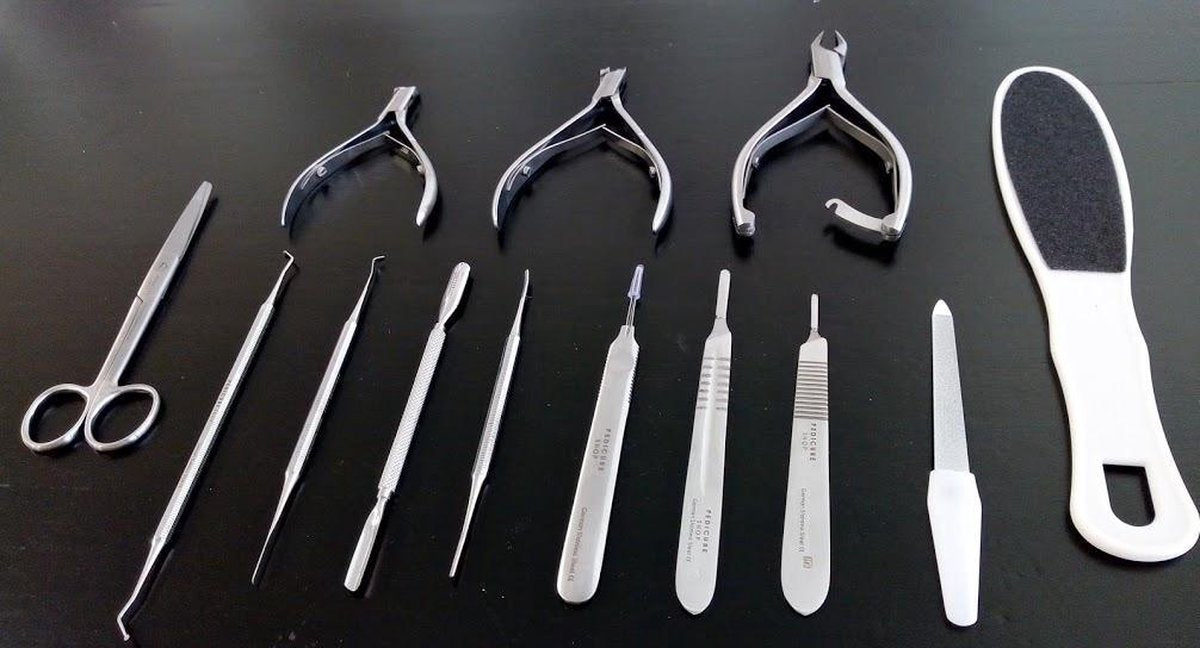 Compleet startset pedicure instrumenten etui aan een onklopbare prijs/kwaliteit !