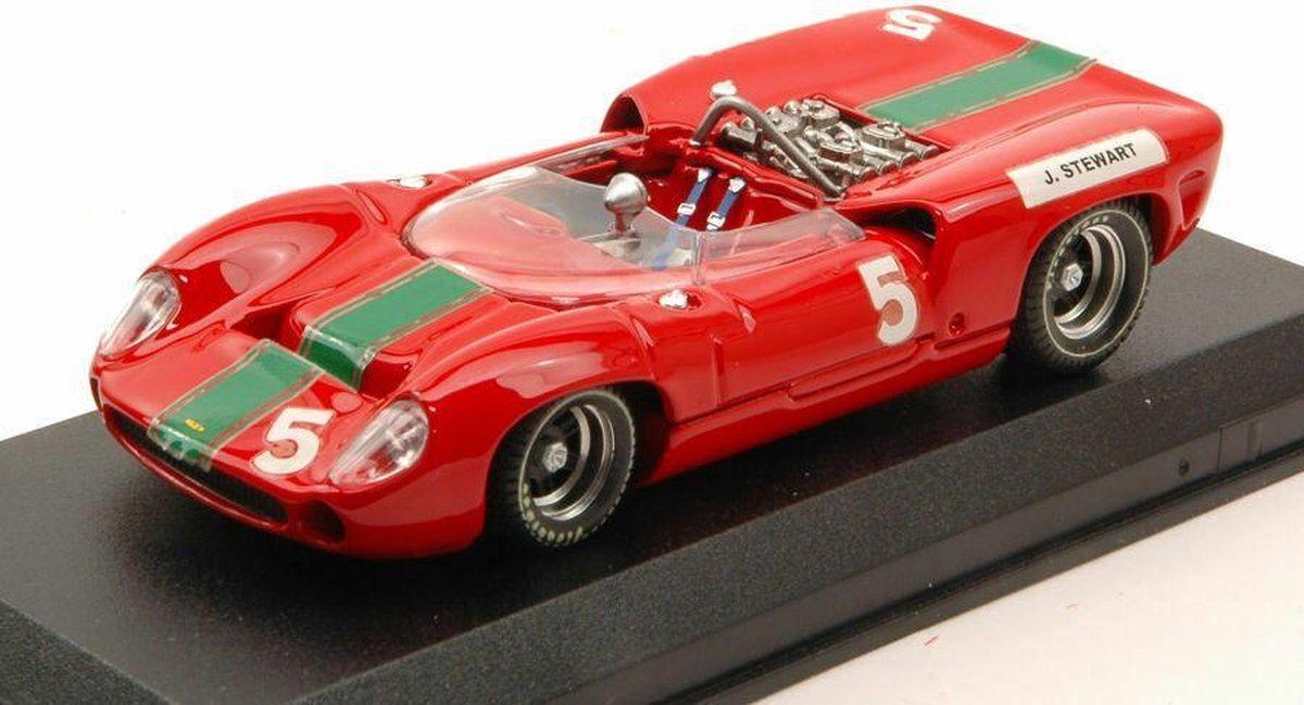 Lola T70 Spider #5 Brands Hatch 1965