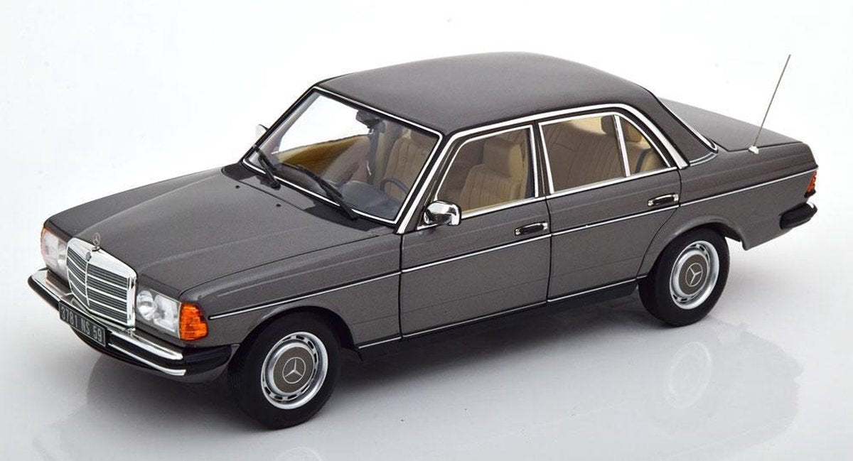 Norev Mercedes-Benz 200 W123 1982 Antraciet 1:18