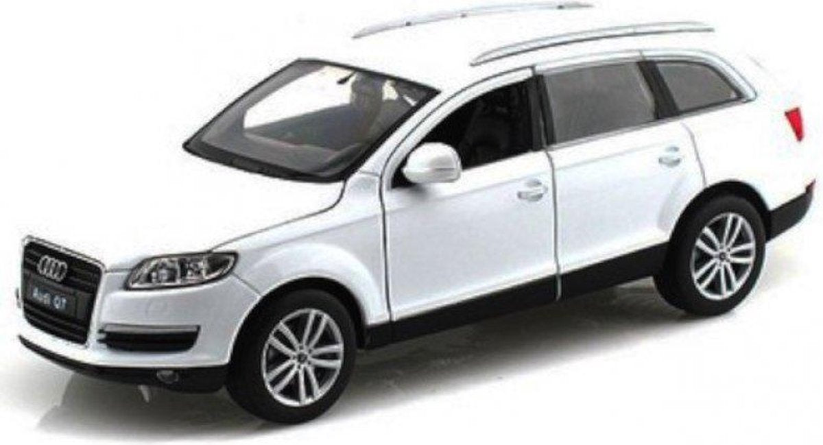 Bburago AUDI Q7 2011 wit schaalmodel 1:43