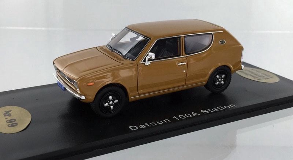 Datsun 100A Station ocher yellow 1:43