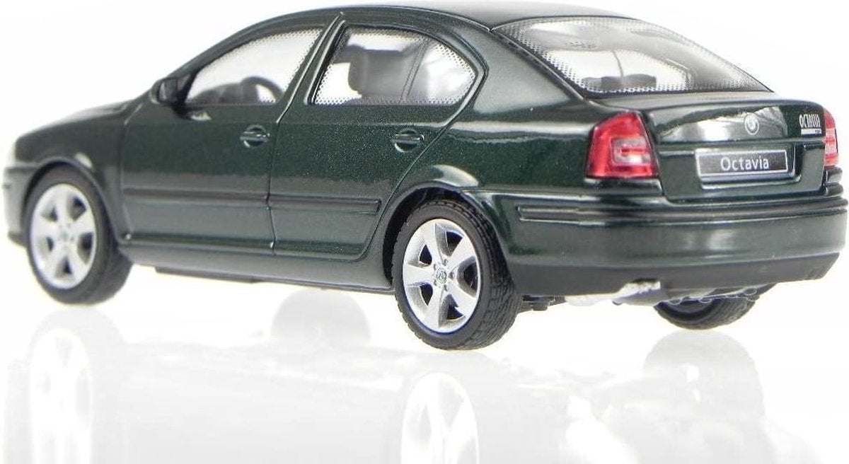 Skoda Octavia 2004 - 1:43 - Abrex