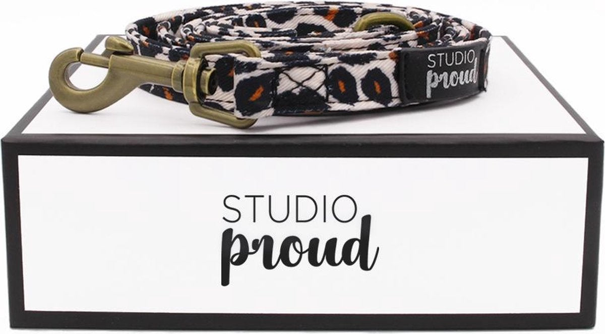Studio Proud - Hondenriem - Tijgerprint  - bronskleurige accenten - maat M - deze uitlaatriem is perfect te combineren met bijpassende poepzakjeshouder