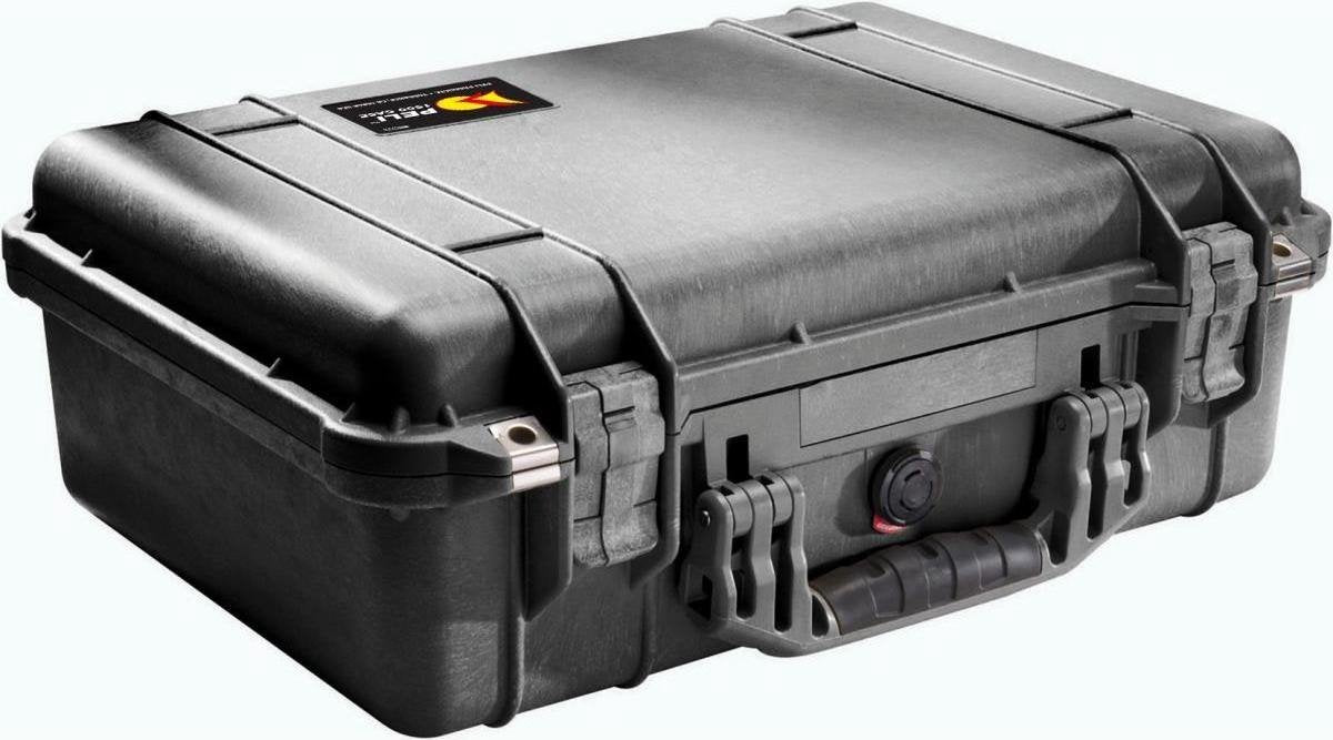 Peli 1500 Waterdichte Camerakoffer Zwart met foam interieur