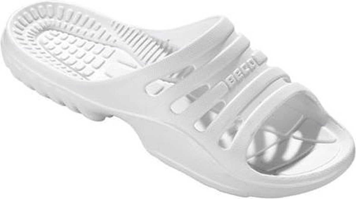 beachslippers wit