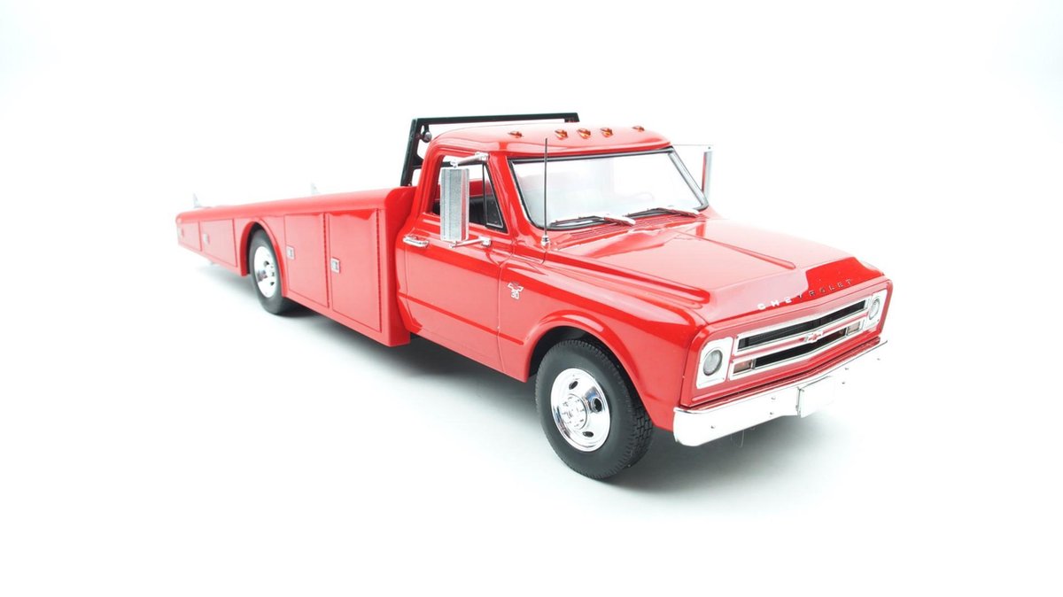 ACME Chevrolet C30 Ramp Truck 1967 Rood 1:18