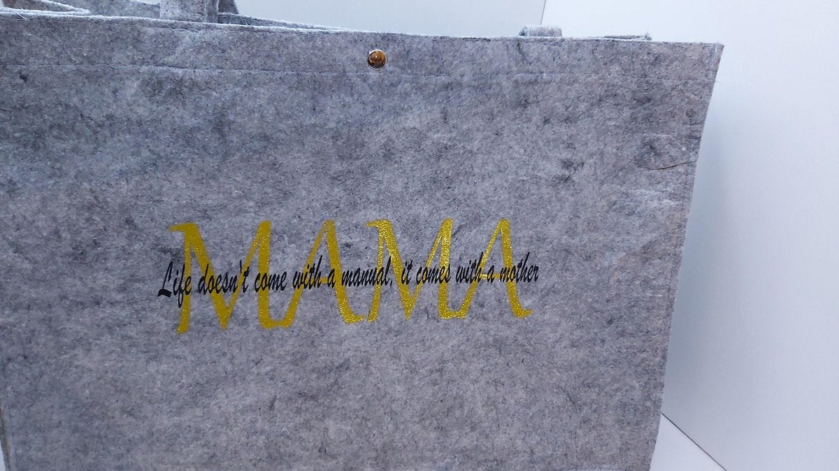 Vilten Tas 'MAMA life doesn't come with a manual