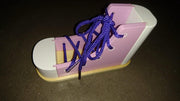 Roze schoen om te leren veters strikken/ strikschoen