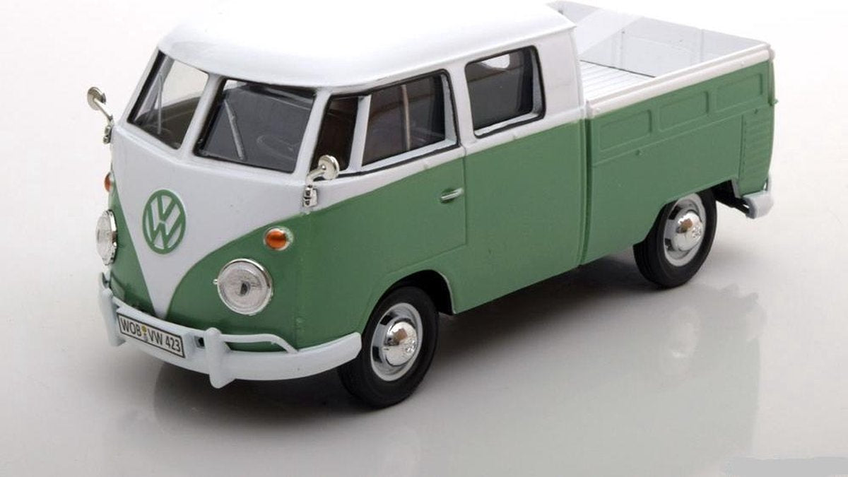 Volkswagen Type 2 T1 Bus Double Cab Pick Up 1-24 Motormax Groen met Wit