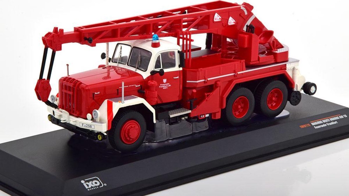 Magirus Uranus KW 16 "Brandweer Frankfurt" Rood 1-43 Ixo Models