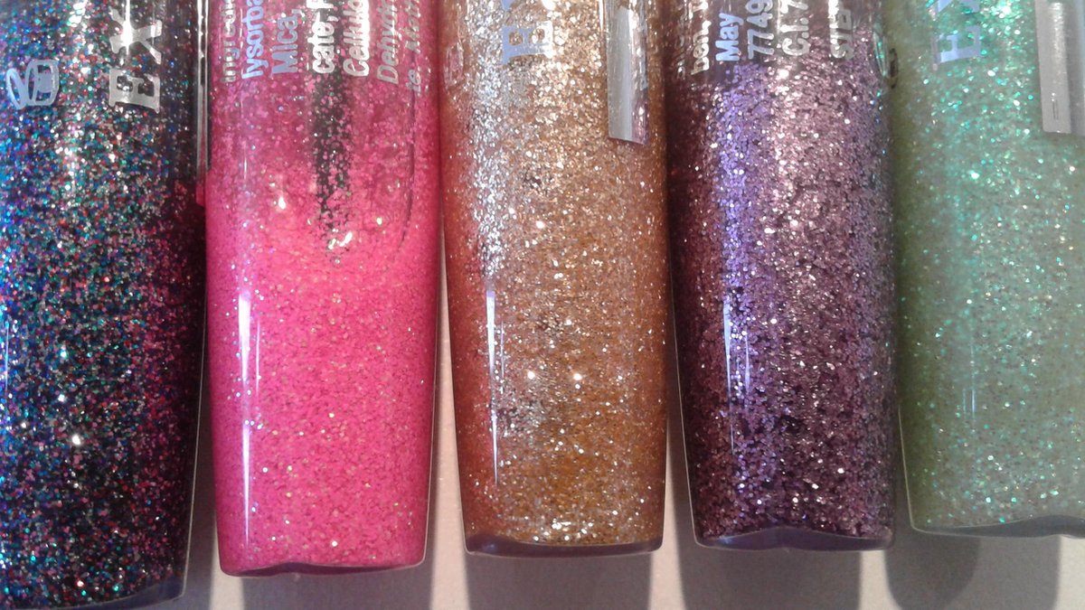Extreme Metallic Eyeliner NR: 3