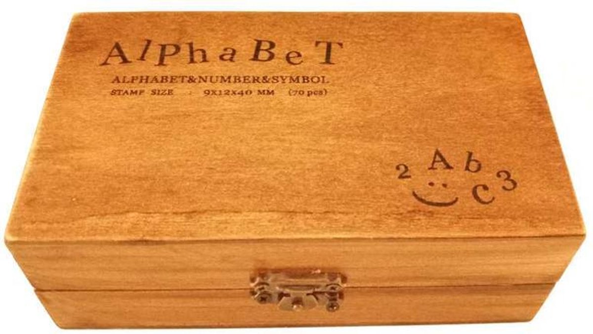 Houten stempeldoos alfabet letters en cijfers 70 delig