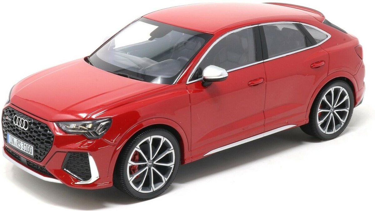 Audi RS Q3 Sportback - 1:18 - Minichamps