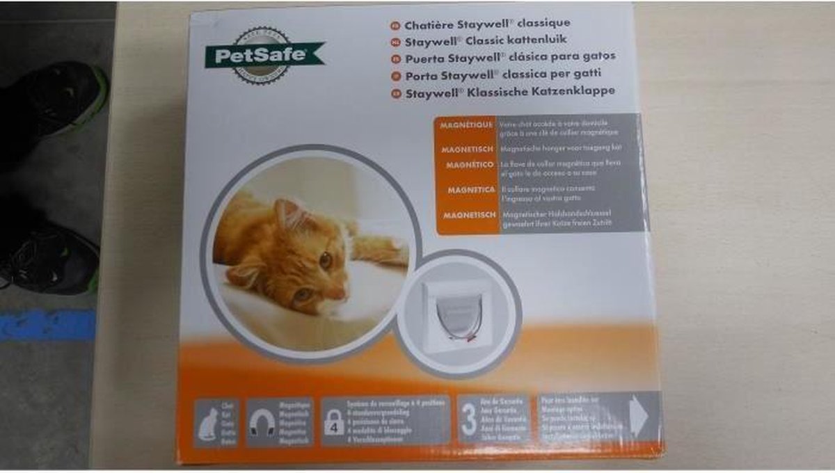 Petsafe 932 Magnetisch Kattenluik - Wit - 10.5 x 22.6 x 22.8 cm