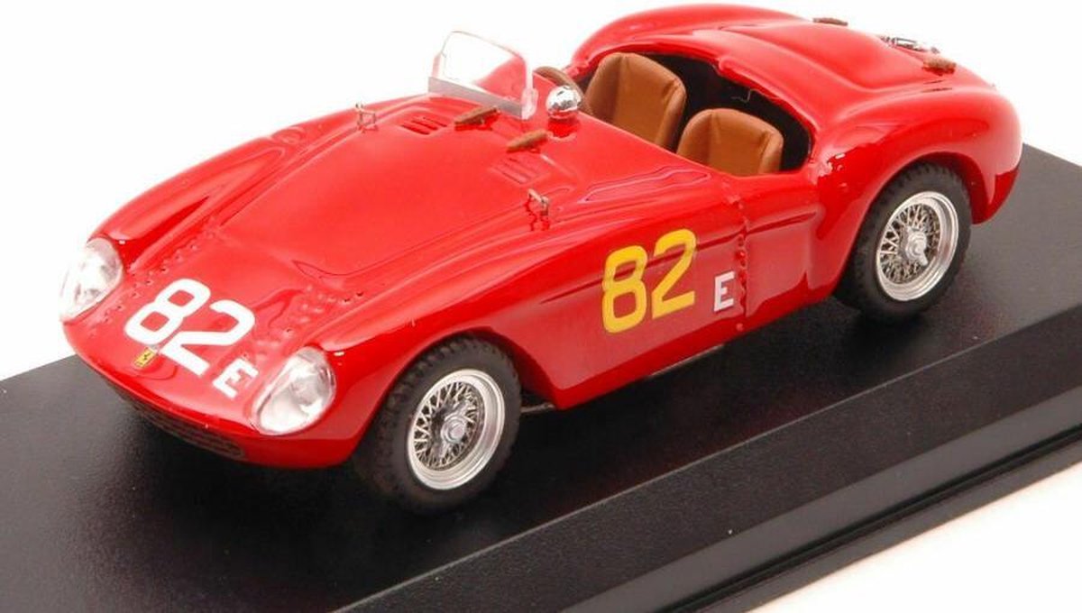 Ferrari 500 Mondial Spider #82 6H Pines 1956