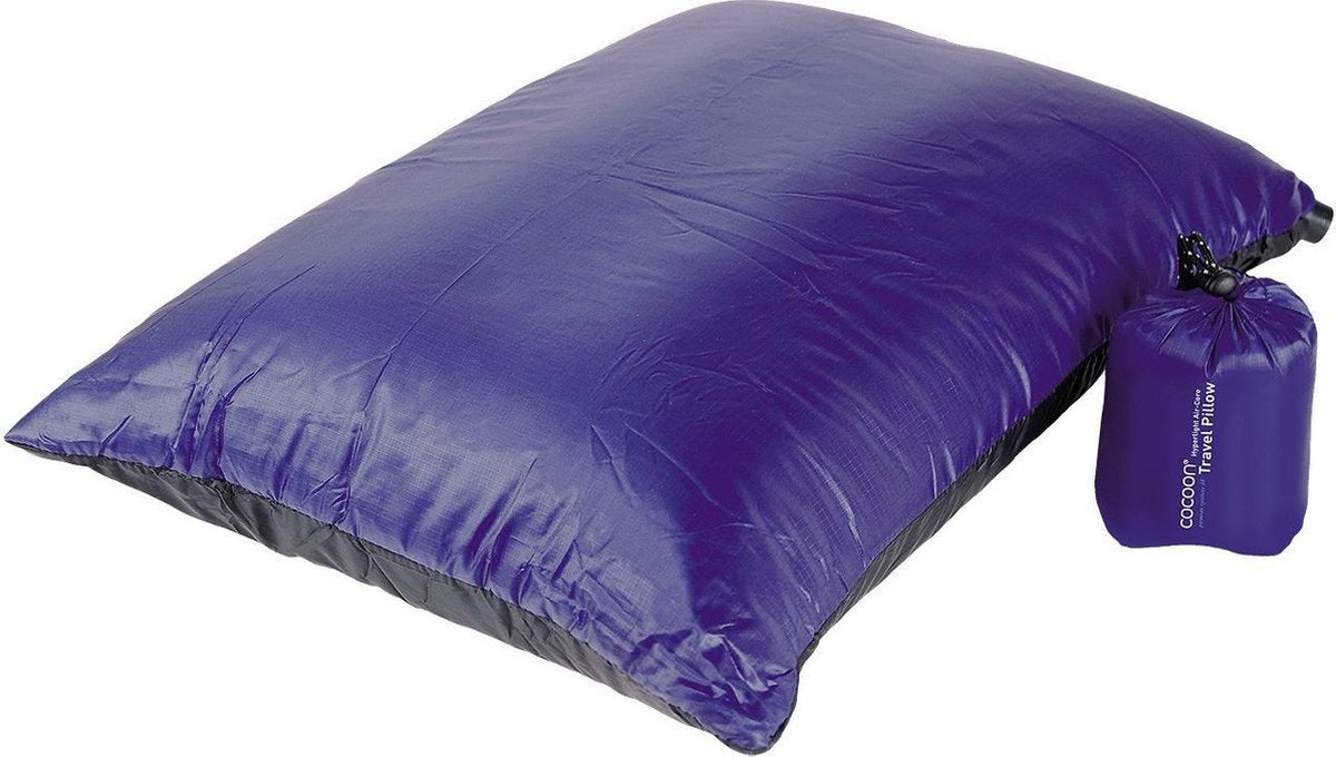 Cocoon Travel Pillow Air Core Hyperlight - Nekkussen - Blauw / Zwart