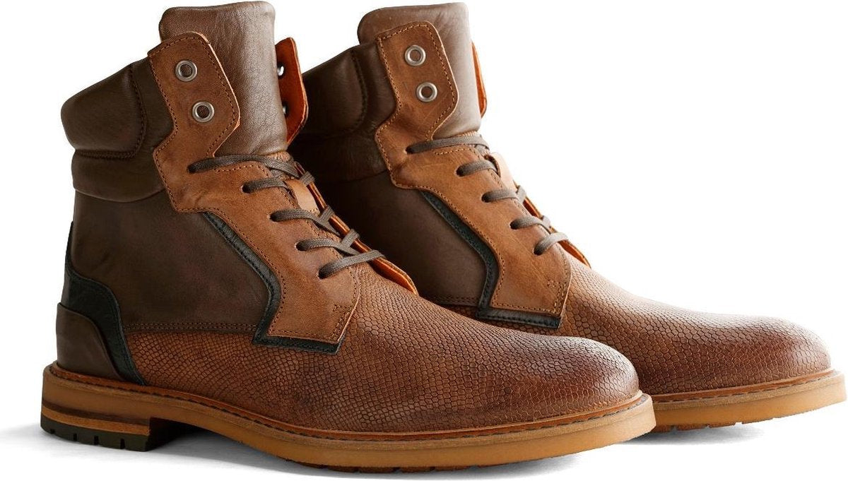 Travelin Bachhill High - Hoge Leren herenschoen - Bruin Leer - Maat 45