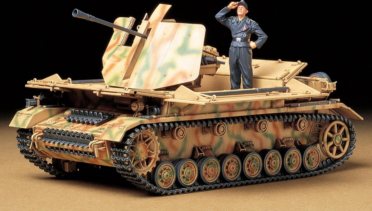 1:35 Tamiya 35237 German SdKfz.161/3 Möbelwag. 3