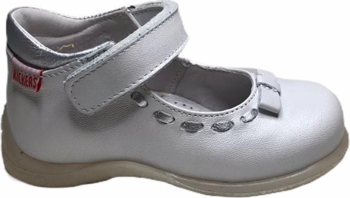 Kickers velcro strikje ballerina Boyd  parelmoer wit silver mt 21