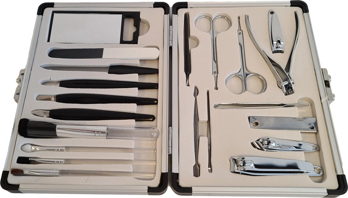 Manicure set 21 delig in aluminium koffer