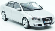 Minichamps Audi A4 3. 2 Quattro Sedan 2005 Zilver 1:18
