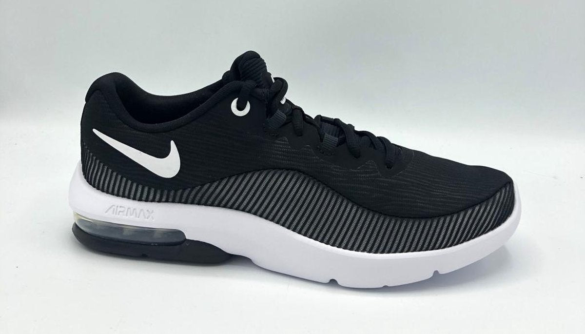 Wmns Nike Air Max Advantage 2 - Black/White - Maat 40.5
