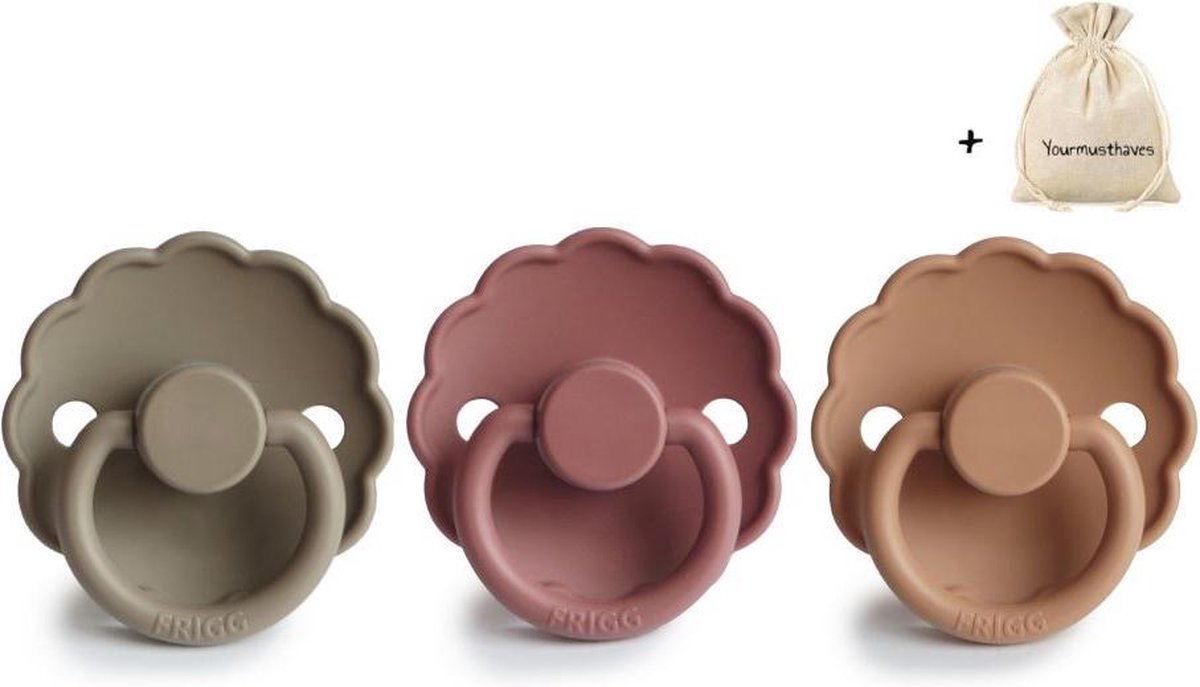 FRIGG | Fopspeen set 3 stuks | T1 | 0-6 maanden | Daisy | Natuurrubber | Portobello + Woodchuck + Peach Bronze | Met YOURMUSTHAVES speenzakje