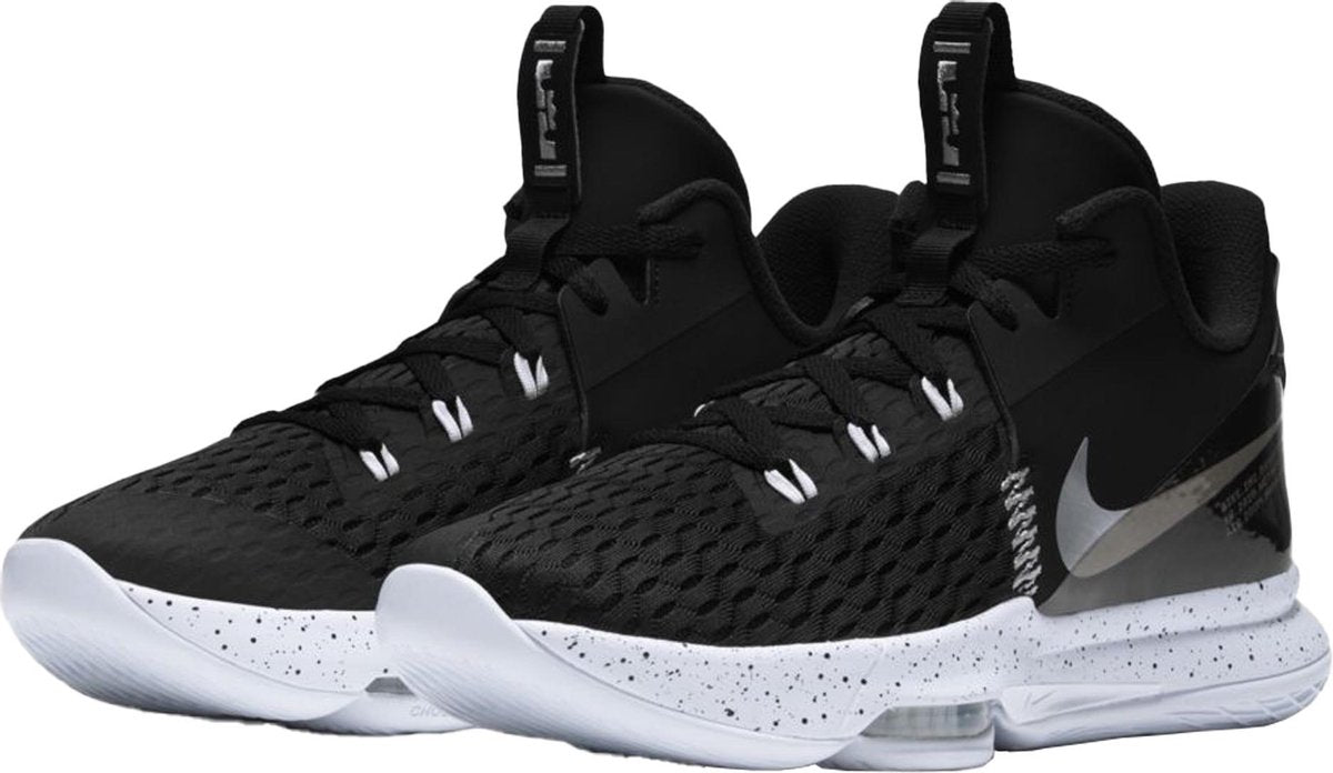 Nike Sportschoenen - Maat 43 - Mannen - zwart/wit/bruin