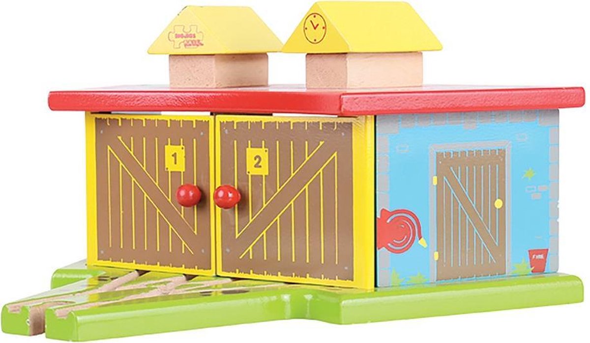 Houten Rails - Remise voor 3 Treinen