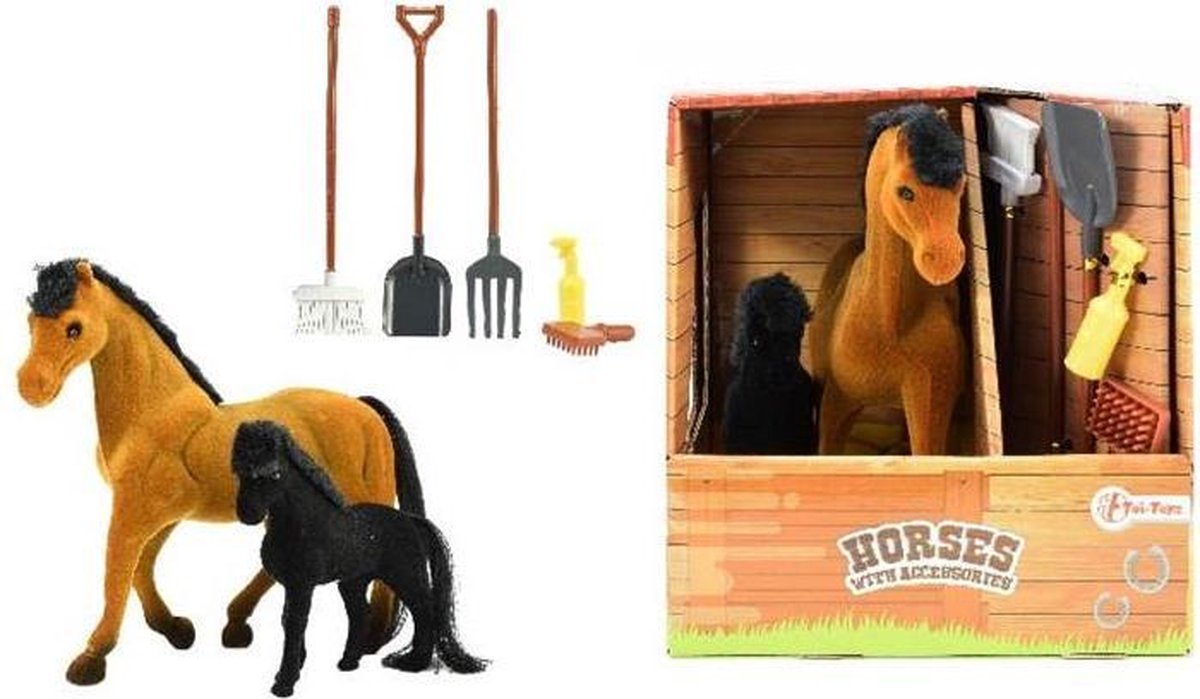 Horses Horse And Pony With Accessories