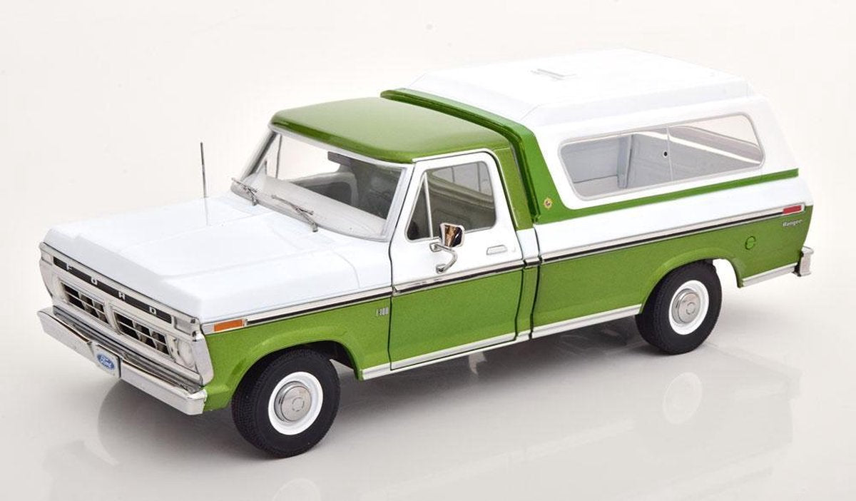 Ford F-100 Pick Up Closed 1976 Green/White