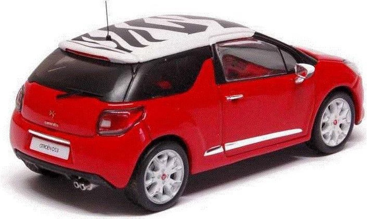 Citroen DS3 'Sport Chic' 2011 - 1:43 - IXO Models