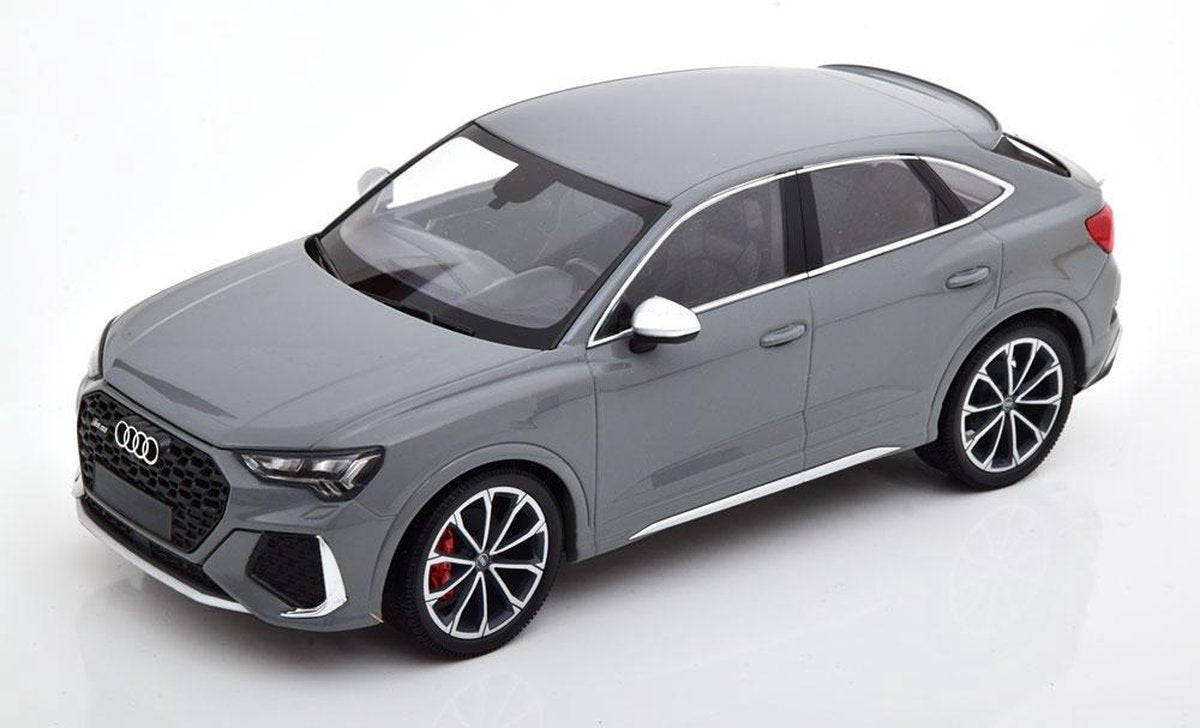 Audi RS Q3 Sportback 2019 - 1:18 - Minichamps