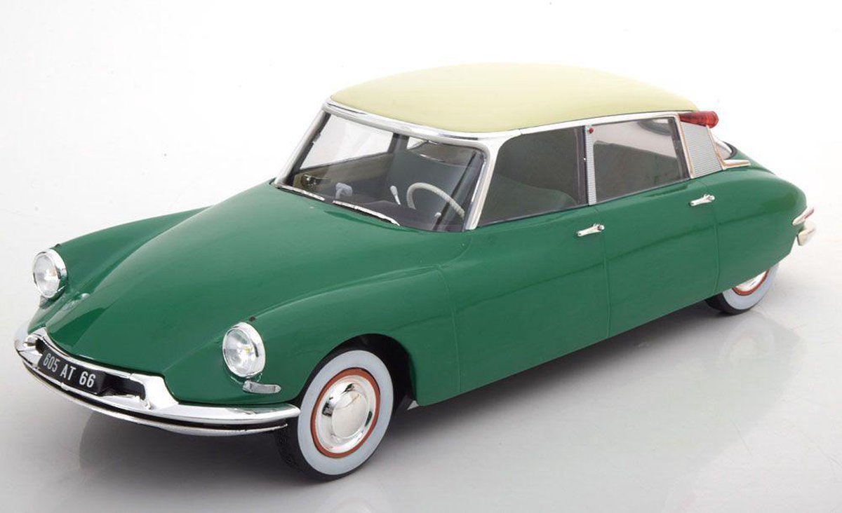 Citroën DS 19 1956 - 1:18 - Norev