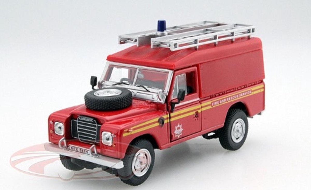 Land Rover Series III 109 Brandweer Rood 1-43 Cararama
