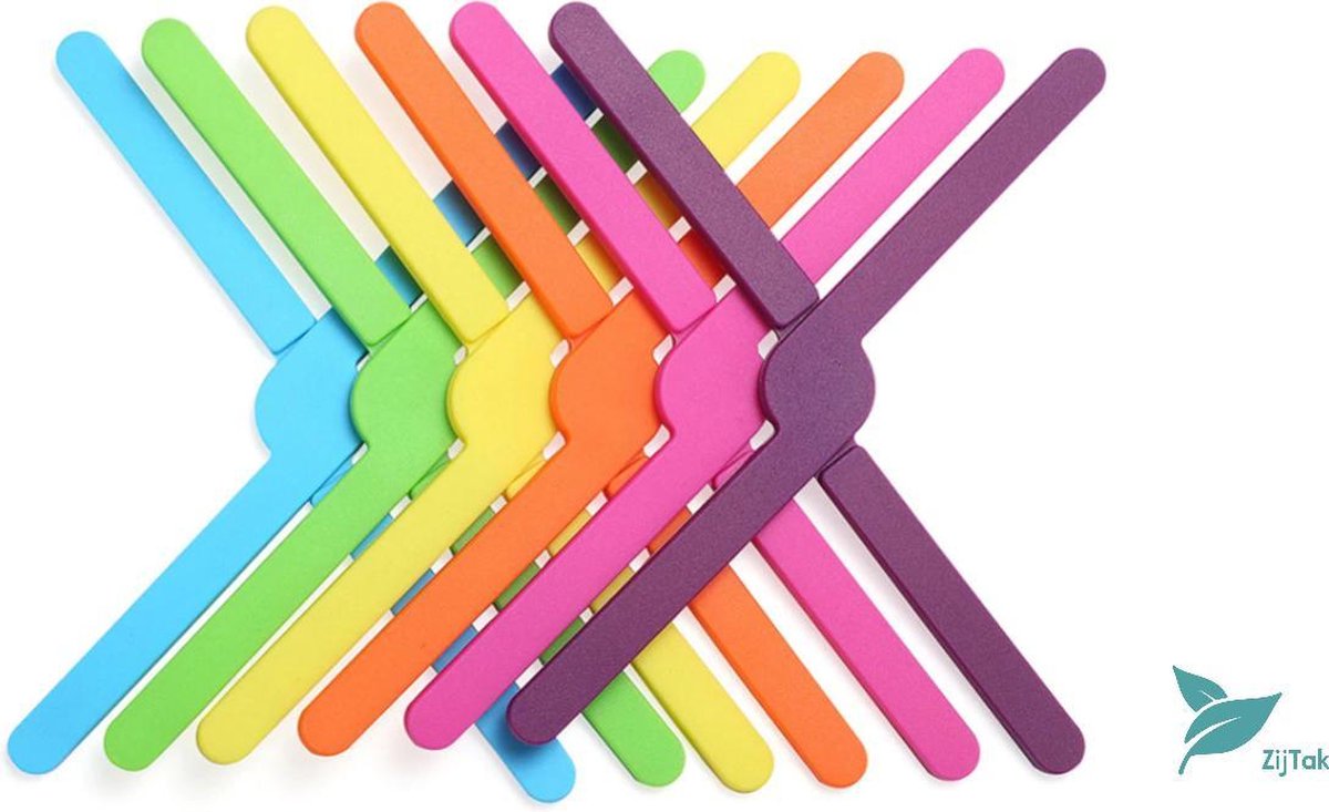 ZijTak - 6 kleurige onderzetters - Pannenonderzetter -  Pannen en potten - opvouwbaar - silicone - keuken - antislip - onderzetter - pannenlap - hitte bestendig - plooibaar - hip design - praktisch opblooibaar - duurzaam -  afwasbaar