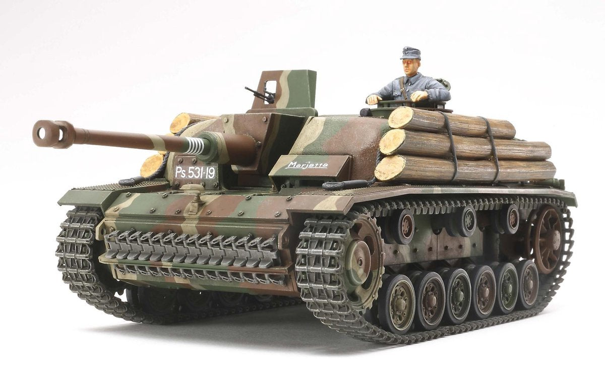 Tamiya Sturmgeschutz III Ausf. G 'Finnish Army' + Olfa Breekmes 180 Black